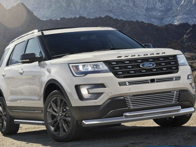 Ford Explorer (16–) Решетка бампера d10 верхняя